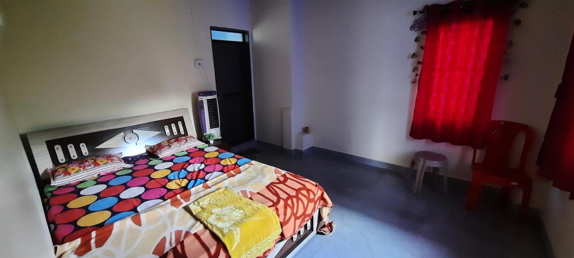 Auberge de jeunesse Costel à Mālvan Extérieur photo